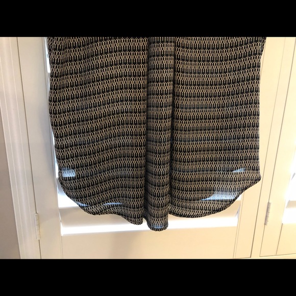 Printed Pullover Blouse - Picture 5 of 5